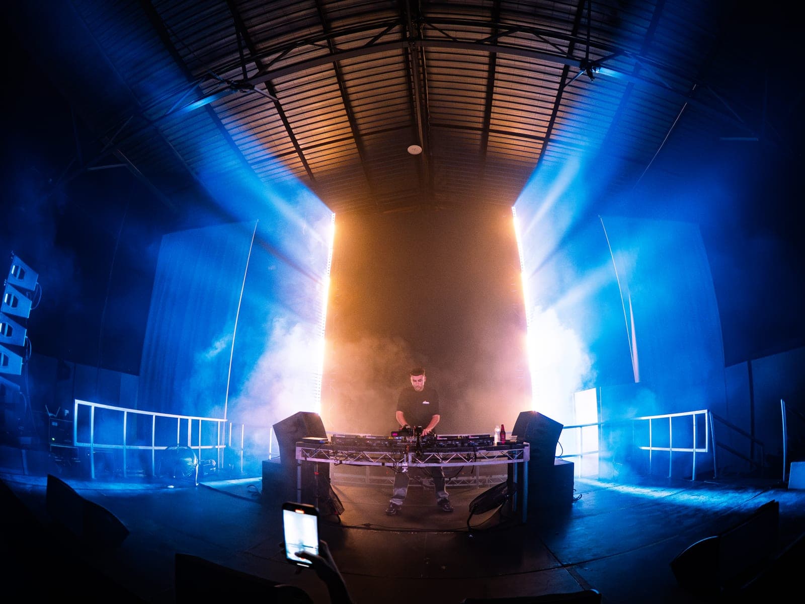 Main stage, wide